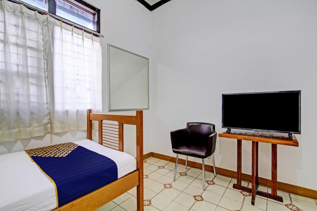 Spot On 92623 Mw 46 Guesthouse Pakualaman 外观 照片